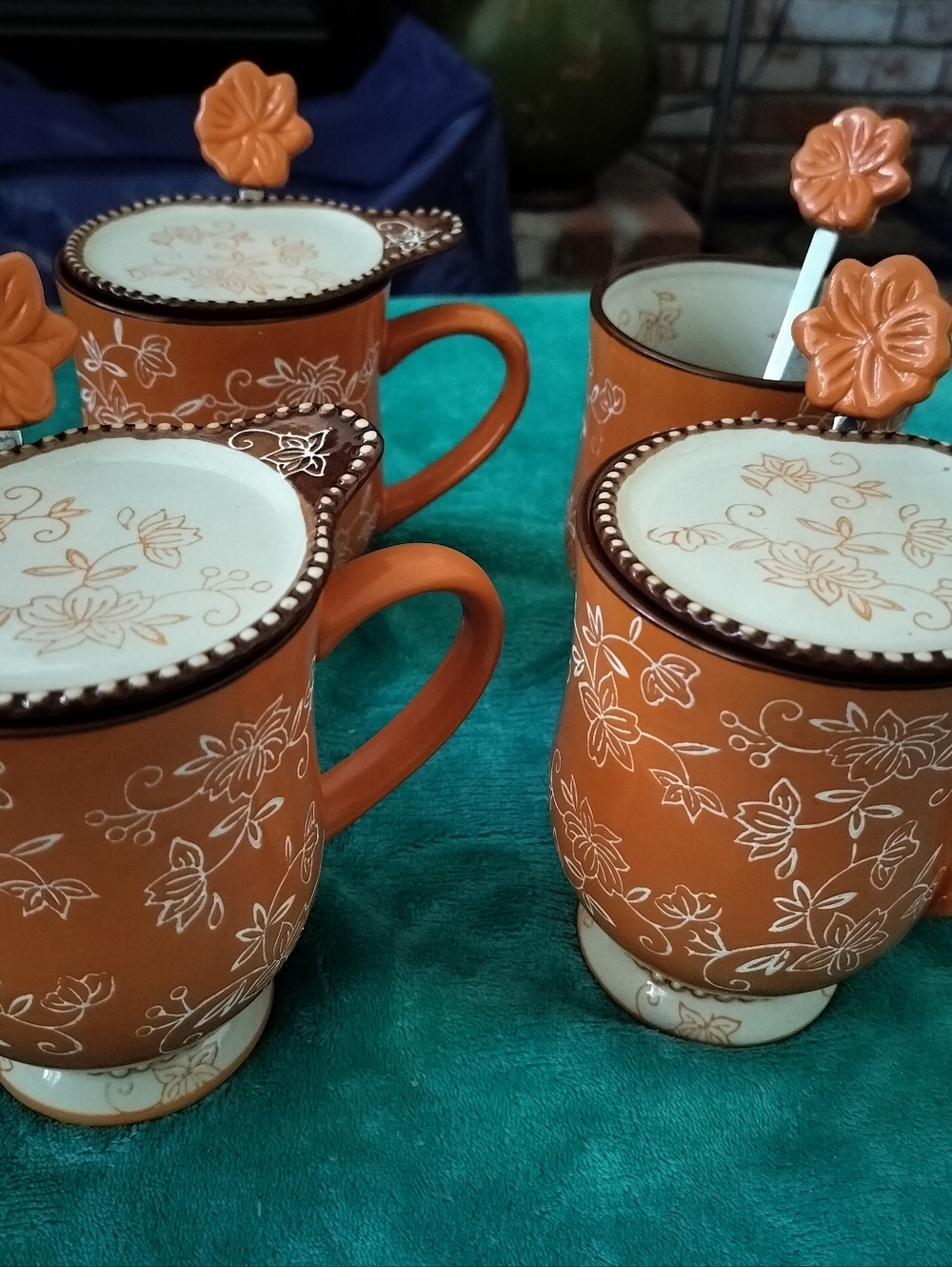 Temp-tations Floral Lace Spice Orange 11-Pc Mug Set - 4 Mugs, 4 Spoons, 3 Lids